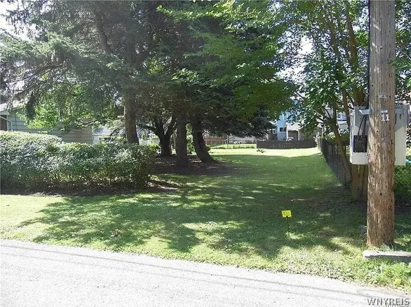 9 Evanston Pl, Buffalo, NY 14220