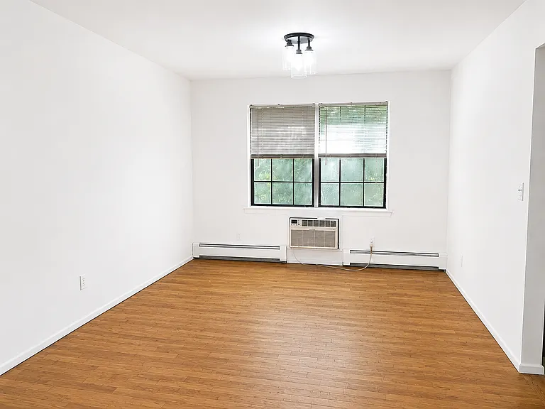 238 Collignon Way #2B — Photo 11