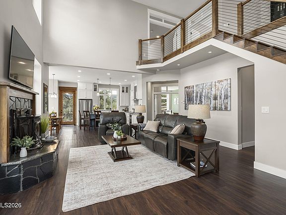 4th image of 2538 Cartwright Rd