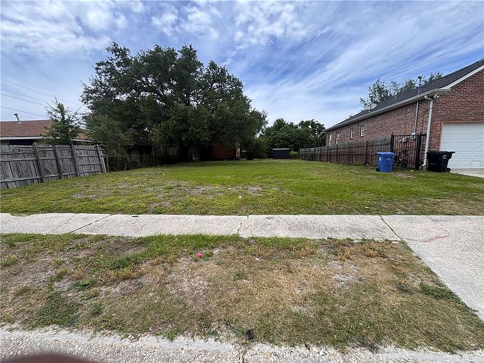1st image of 4611 Mithra St