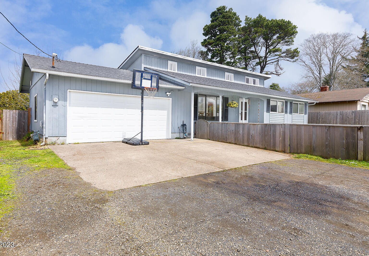 225 NE 17th Ct, Newport, OR 97365 Zillow