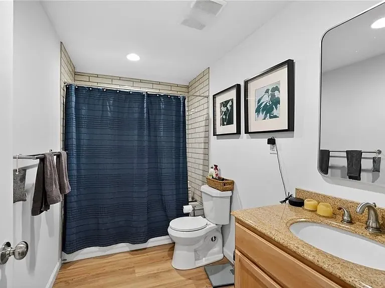 5412 York St #B — Photo 9