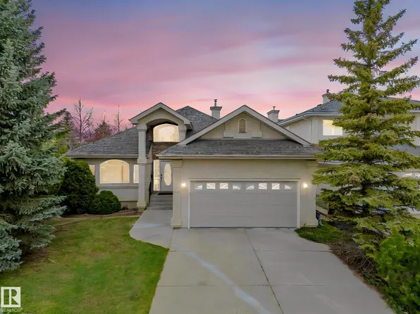 1217 115a St NW, Edmonton, AB T6J 6Z3