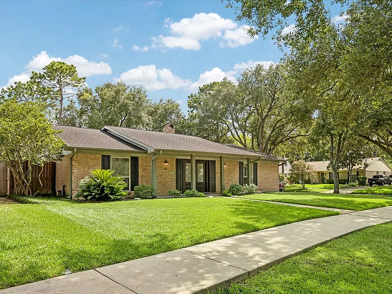 12427 Brandywyne Dr — Photo 9