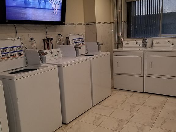 4th image of 825 Palisade Ave APT D3