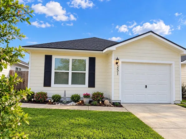 12551 Hammill Path Dr, Houston, TX 77066