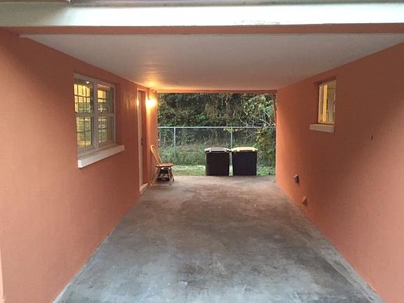 3rd image of 301 S Corona Ave