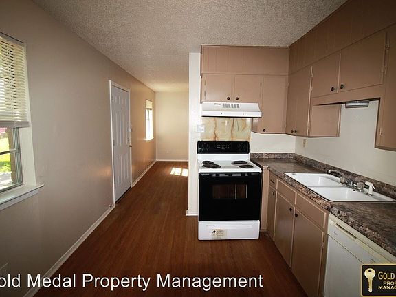 5th image of 603-A Westview Cir