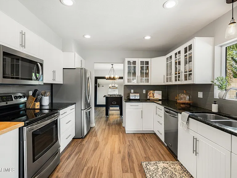 12219 N 59th St — Photo 14