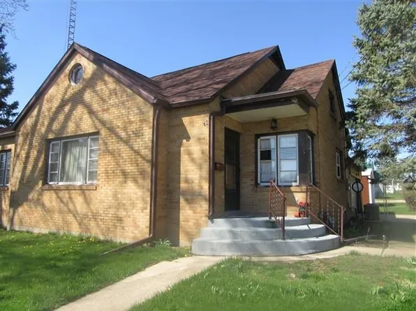 602 W Main St, Warren, IL 61087