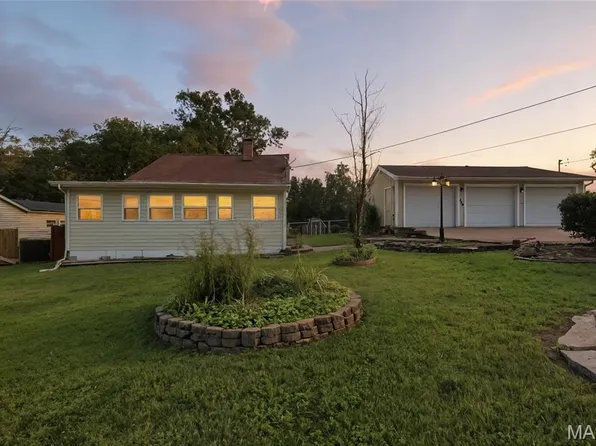 404 Elm St, Pevely, MO 63070