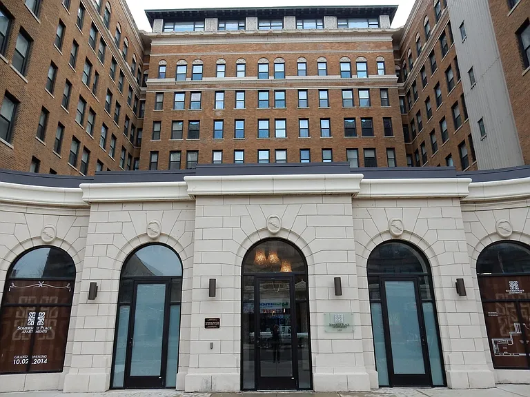 5007 N Sheridan Rd #504 — Photo 2