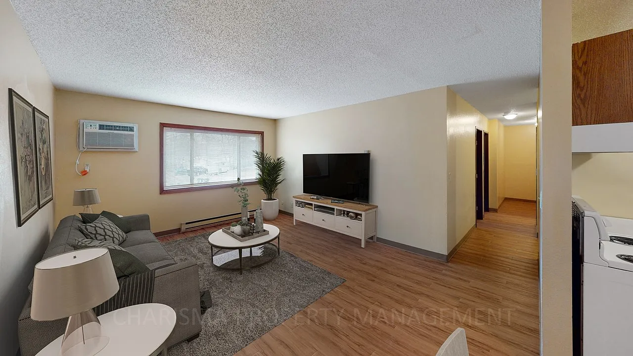 Missouri View Apartments — Photo 4