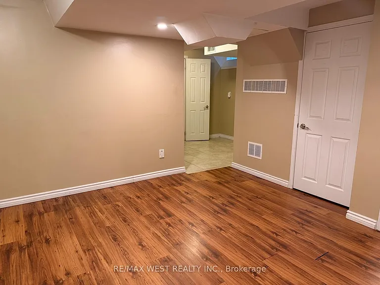 6409 Torre Dr #BASEMENT — Photo 14