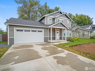 937 Crimson Ct, Nooksack, WA 98276