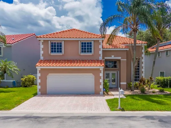 303 Bridgeton Rd, Weston, FL 33326