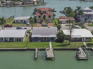 830 Bay Point Dr, Madeira Beach, FL 33708