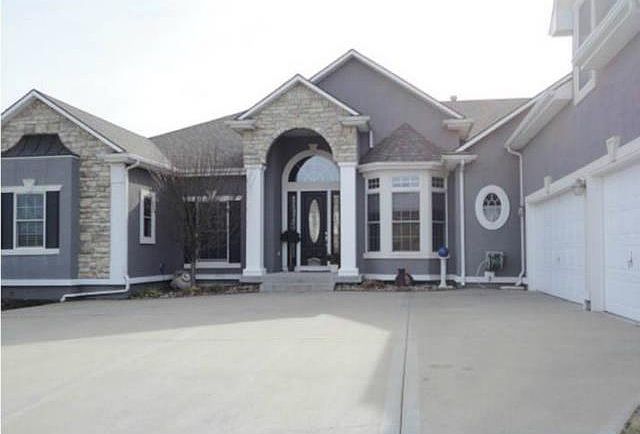 1st image of 15001 Lake Side Dr
