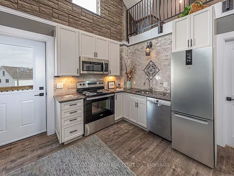 45 Chestnut St #1 — Photo 6