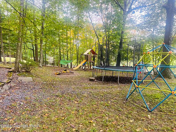 3rd image of 244 Sellersville Dr
