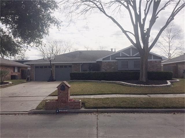1st image of 2909 Shady Creek Dr