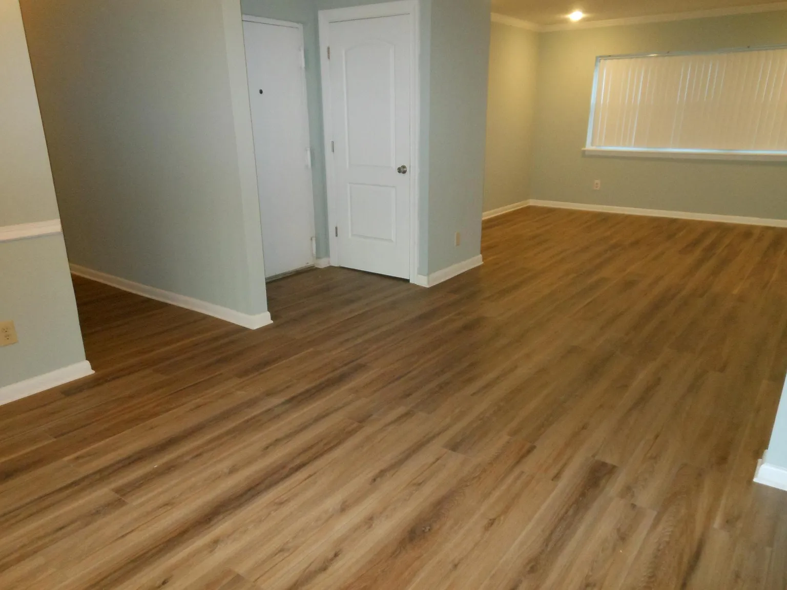 3 bed, 1730 sqft, $2,195 — Photo 3