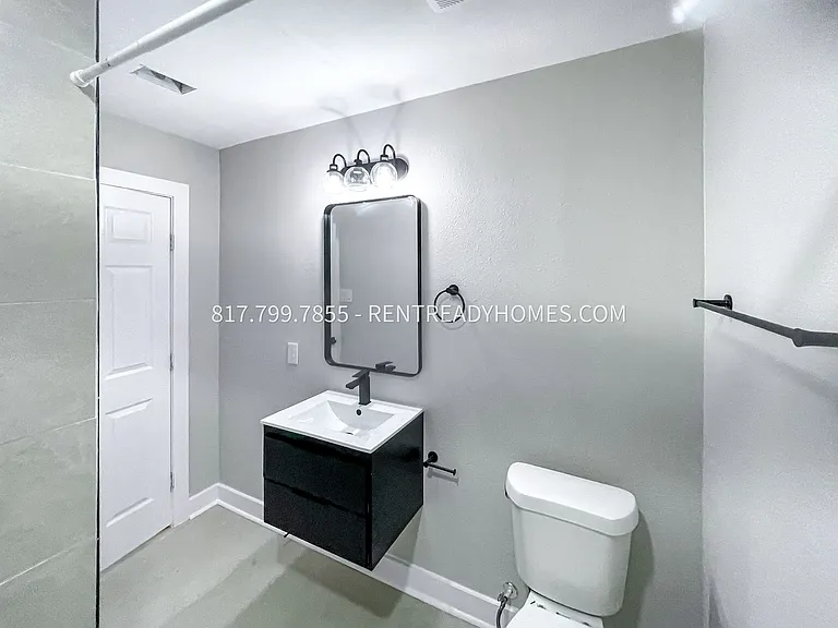 8112 Barkley St — Photo 11