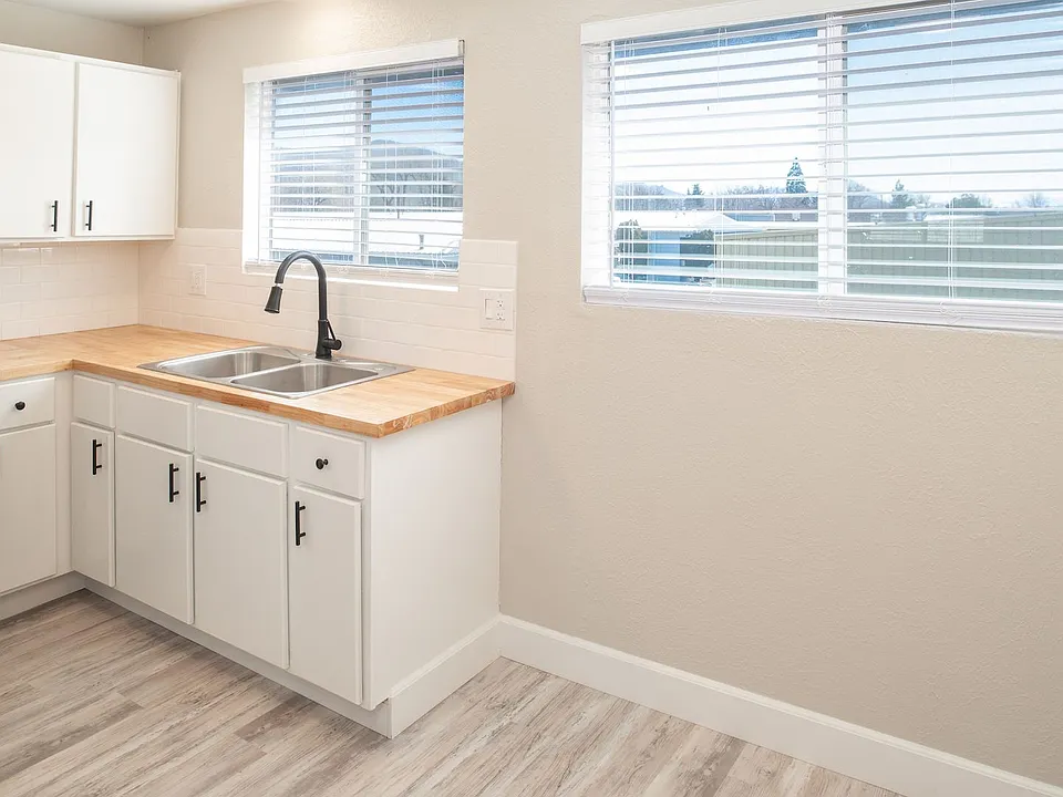 Sierra View Townhomes