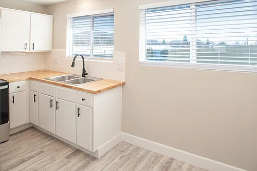 Sierra View Townhomes Photo 1