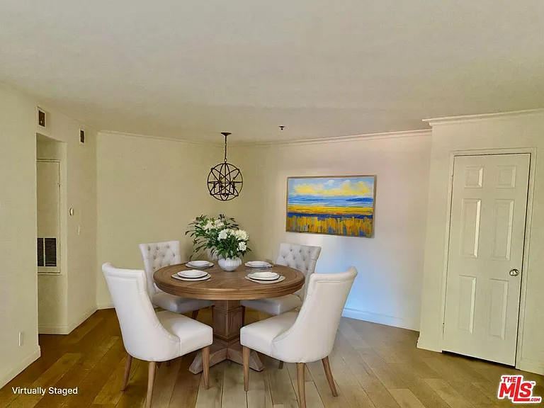 675 Oak Run Trl #TL301 — Photo 4