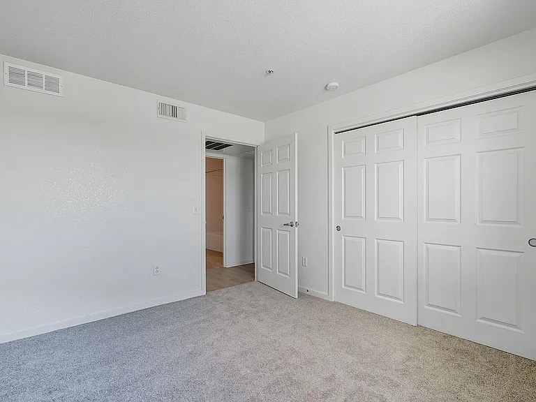 Copper Canyon Apartments Bedroom
