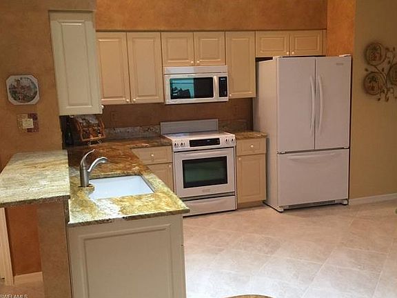 5th image of 25031 Bay Cedar Dr