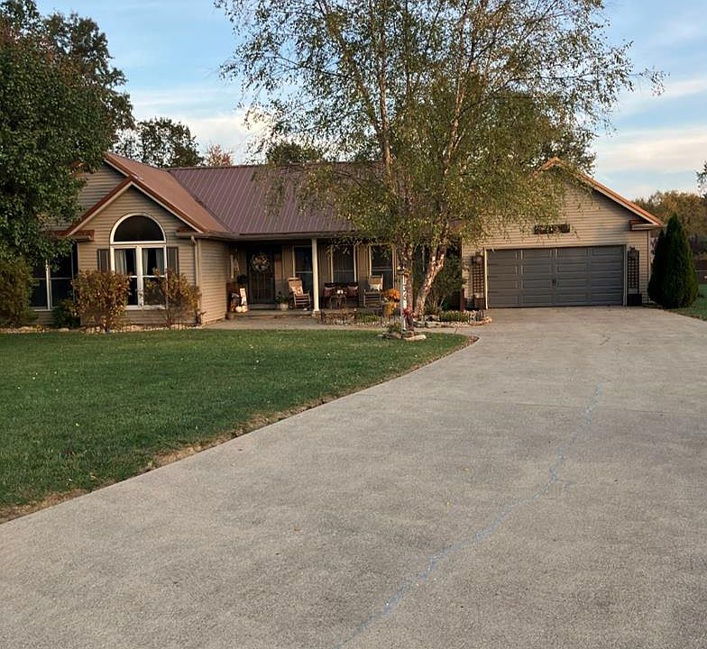 1st image of 136 Glenavy Dr