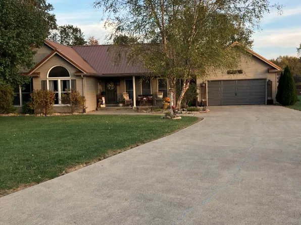 136 Glenavy Dr, Lynchburg, OH 45142