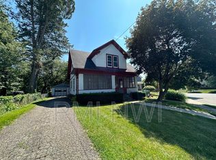 410 Plummer St, La Porte, IN 46350