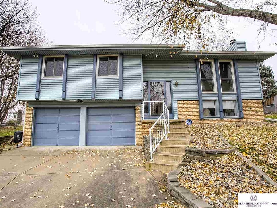 1st image of 12137 Burdette Cir