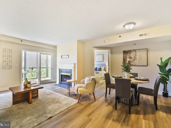 1050 N Taylor St #1-412, Arlington, VA 22201