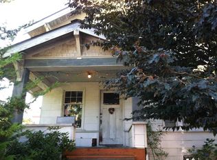 5244 Brooklyn Ave NE, Seattle, WA 98105