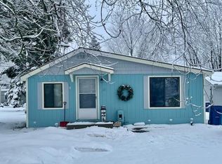 112 Dodge Ave, Houghton Lake, MI 48629