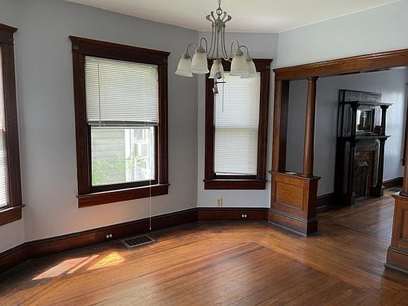 Lighting fixture will be fixed before tenant moves in. Dining Room