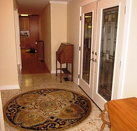5th image of 701 Pioneer Dr