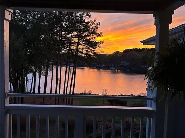 7838 Village Harbor Dr, Cornelius, NC 28031