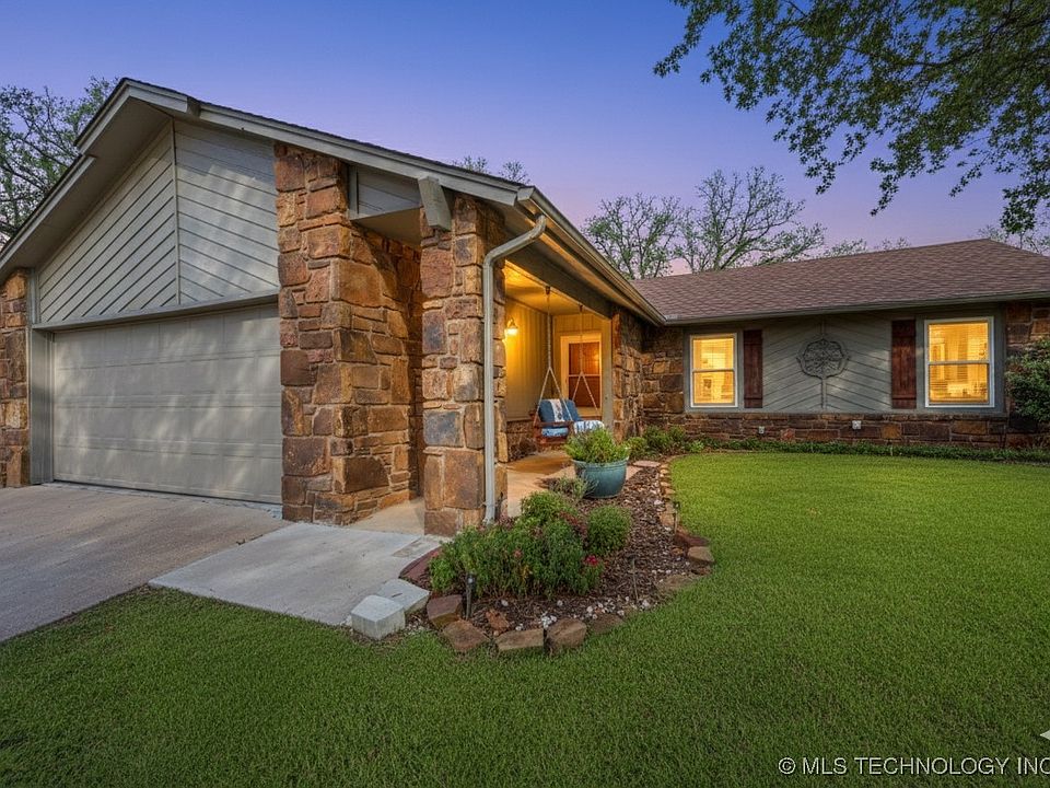 1st image of 2651 Valwood Ln