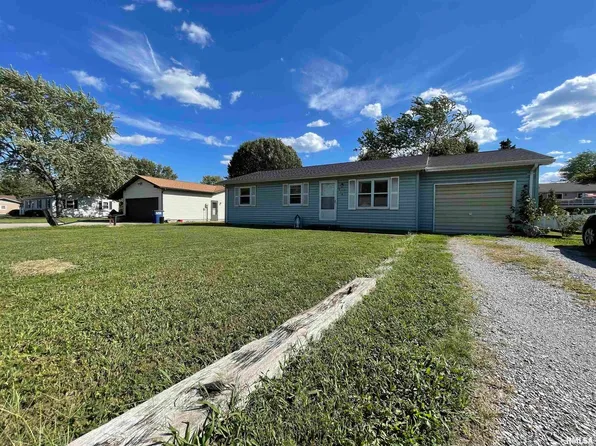 914 Malone St, Pinckneyville, IL 62274