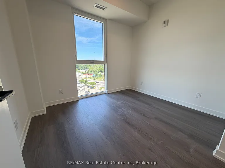 33 Erie Ave #901 — Photo 13
