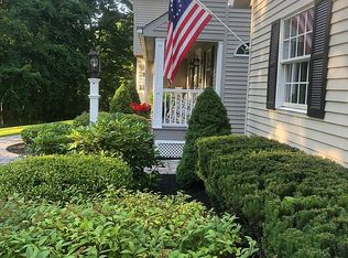 98 Liberty Rd, Troy, NY 12180