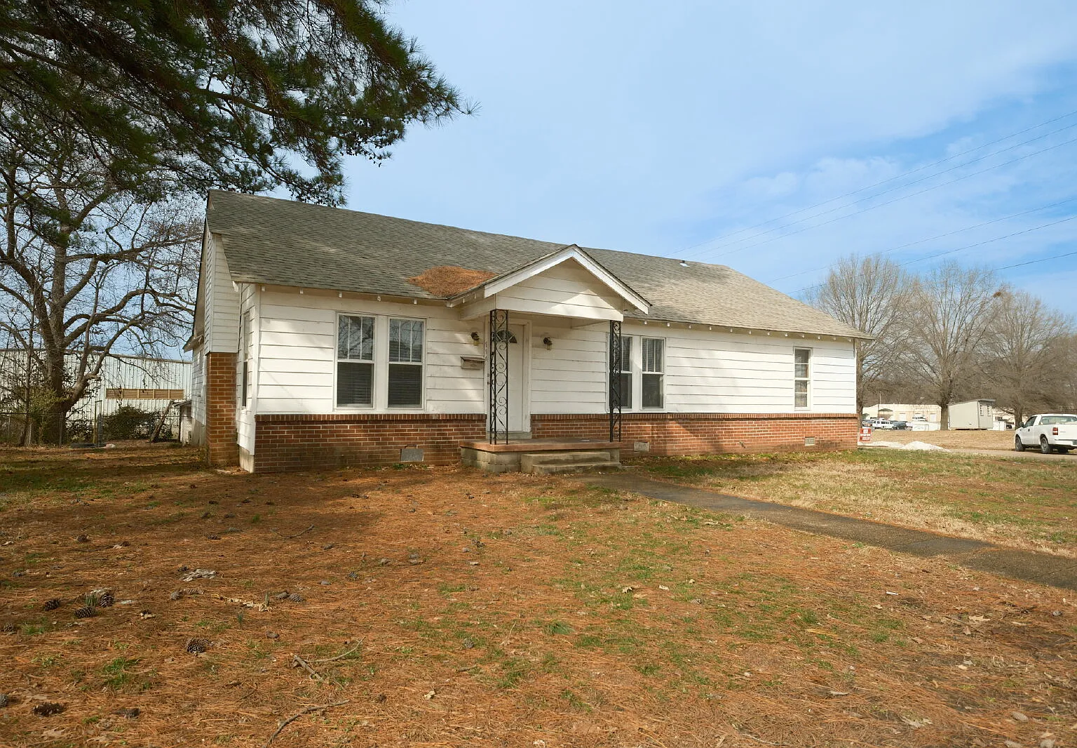 4 bed, 2.5 bath, $1,200 — Photo 3