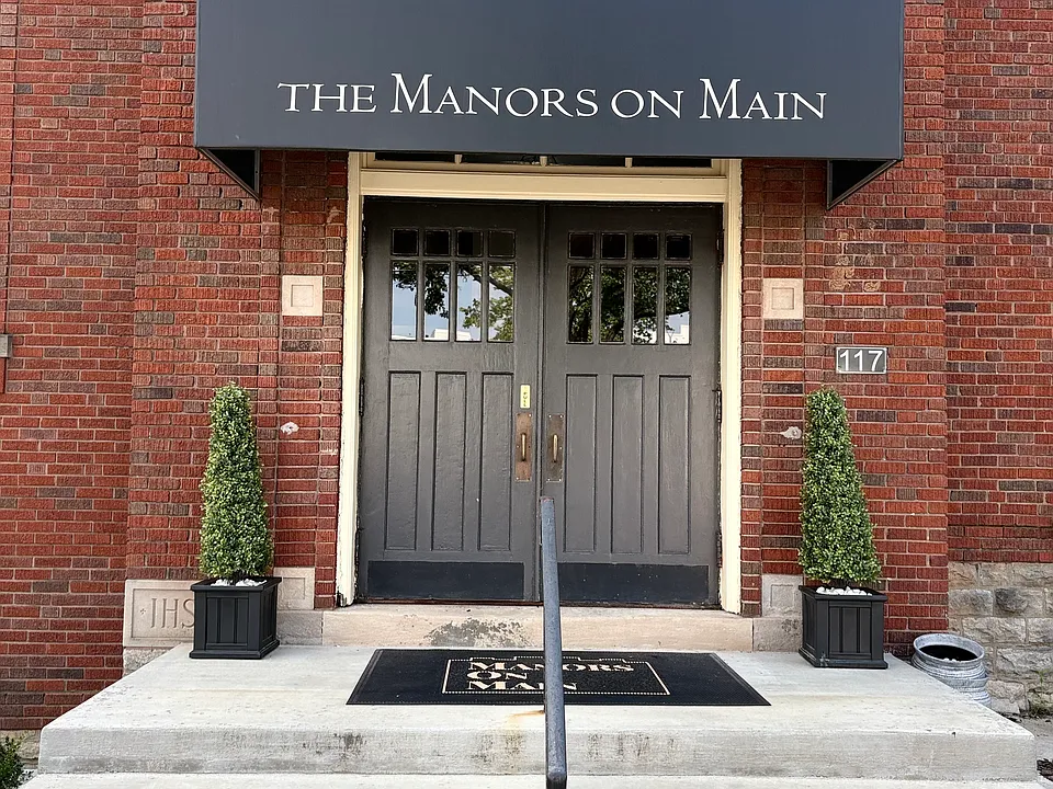 117 Main St #17