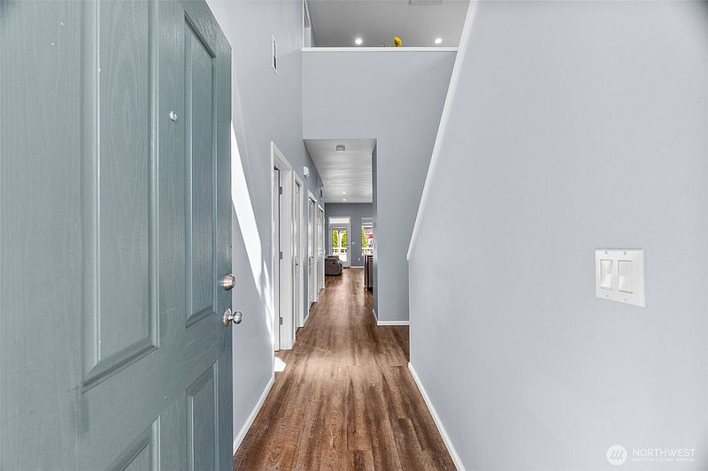 5th image of 5836 Balustrade Boulevard SE