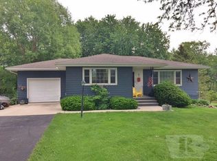 1010 Highland Acres Rd, Marshalltown, IA 50158